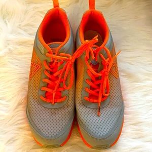 PEAK Bright Orange Tennis Shoes sz: 11